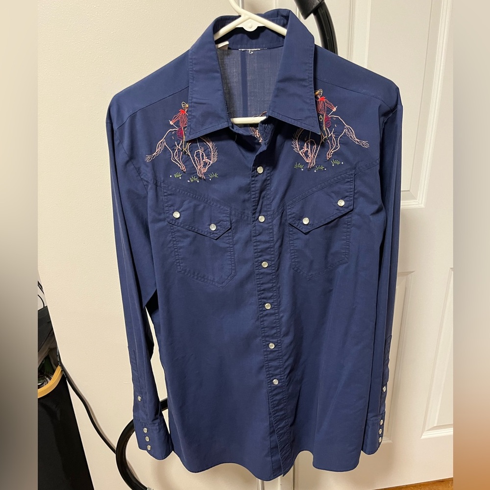 Vintage western shirt with embroidered cowboy